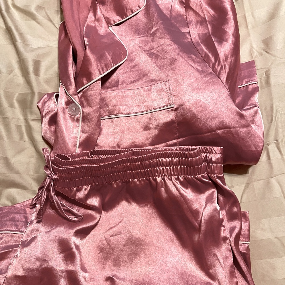 Womens Pajamas Silk New - Picture 3 of 3
